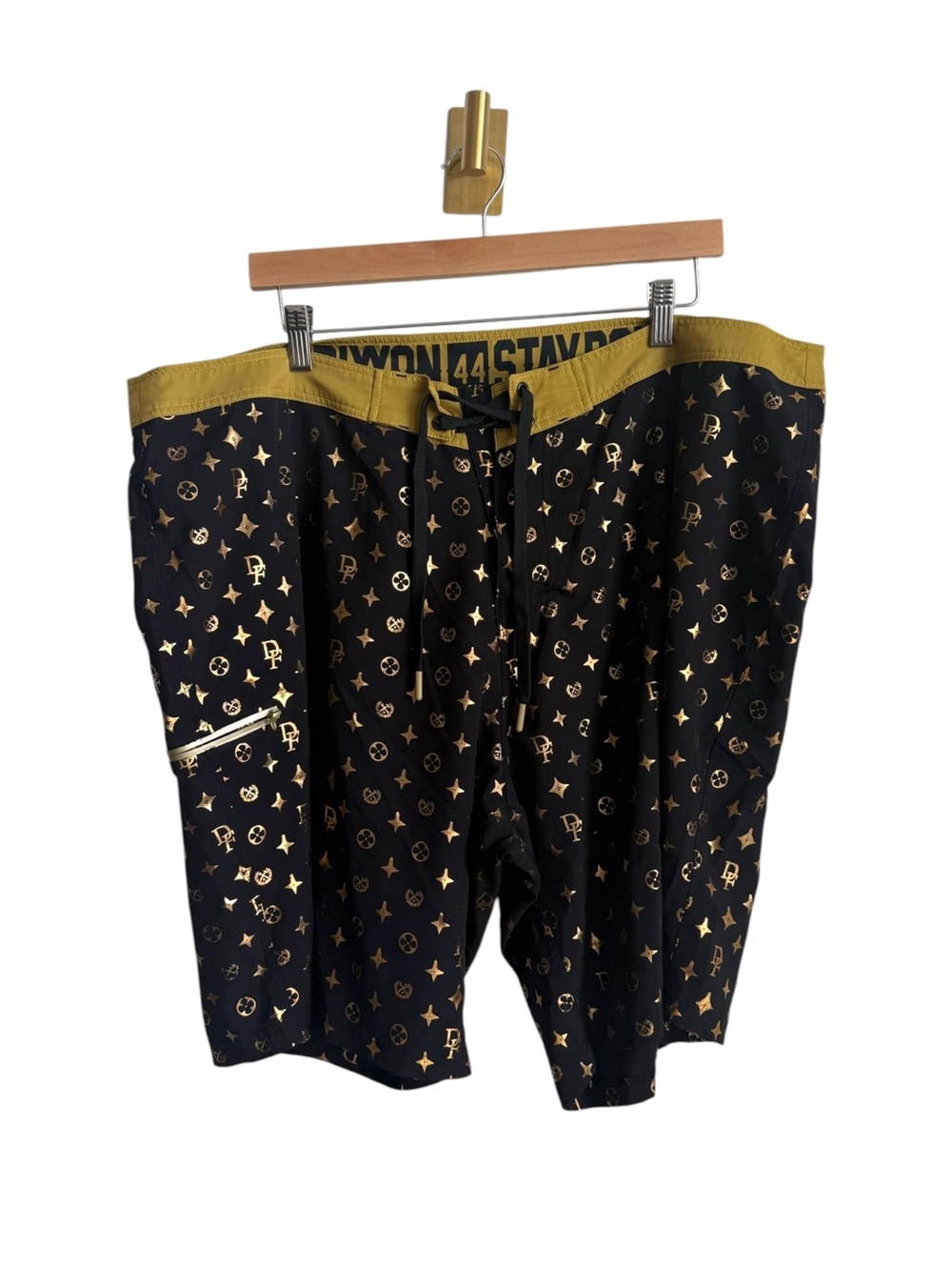 Dixxon Boujee Print Performance Hybrid Shorts Black Gold Metallic Men's 44